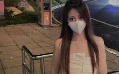 撕开奶罩揉吮奶头A片小说